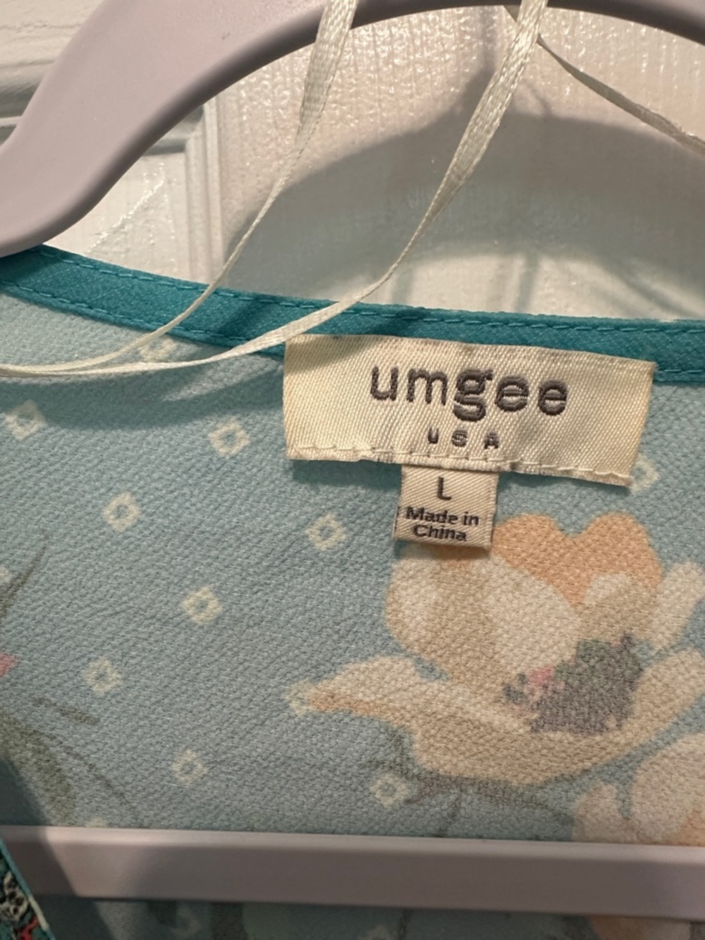 UMGEE Mixed Floral Print V-Neck Short Sleeve Top in Aqua Large - Picture 5 of 5